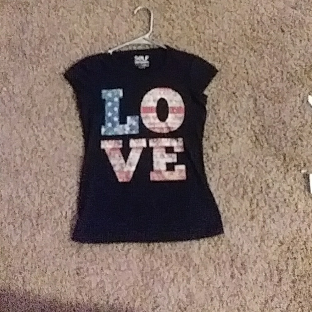 A black shirt